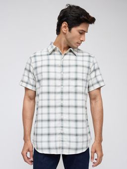 Spykar - Men White Check Regular Fit Shirt