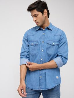 Spykar - Men Mid Blue Denim Regular Fit Shirt