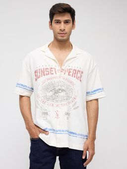 Spykar - Men White Solid Relaxed Fit Shirt