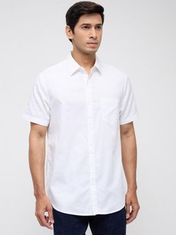 Spykar - Men White Solid Regular Fit Shirt