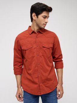 Spykar - Men Red Solid Regular Fit Shirt