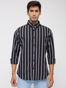 Spykar - Men Black Stripe Regular Fit Shirt