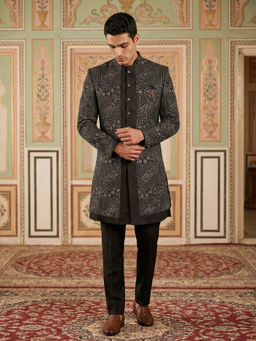 Jompers - Men Black Embroidered Indo-Western Kurta with Jacket & Pant