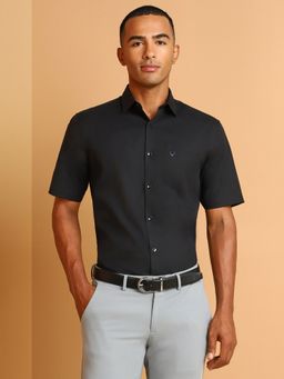 Allen Solly - Men Black Solid Half Sleeves Slim Fit Formal Shirt