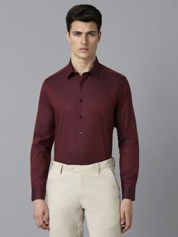 Louis Philippe - Men Maroon Textured Full Sleeves Slim Fit Formal Shirt