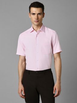 Louis Philippe - Men Pink Solid Half Sleeves Regular Fit Formal Shirt