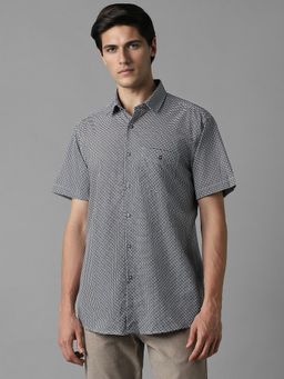 Louis Philippe - Men Black Printed Half Sleeves Slim Fit Casual Shirt