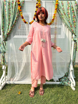 Zuri - Salmon Rose Cotton Kurta Paired With Matching Pant