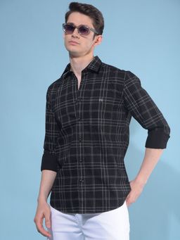 CRIMSOUNE CLUB - Men Black Tartan Checks Cotton Casual Shirt