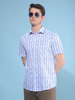 CRIMSOUNE CLUB - Men Blue Vertical Striped Cotton Casual Shirt