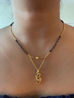 Digital Dress Room - G Cursive Letter Short Mangalsutra
