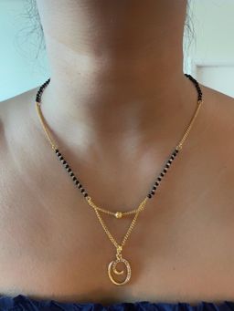 Digital Dress Room - O Cursive Letter Short Mangalsutra