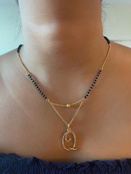 Digital Dress Room - Q Cursive Letter Short Mangalsutra