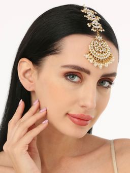 OOMPH - Gold Tone Kundan And Pearls Lotus Design Large Wedding Maangtikka