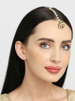 OOMPH - Red Kundan And Pearls Bridal Ethnic Borla Maangtikka