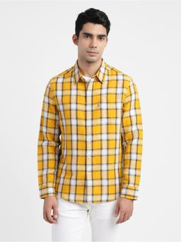 Levi's - Men Yellow Slim Fit Shirt