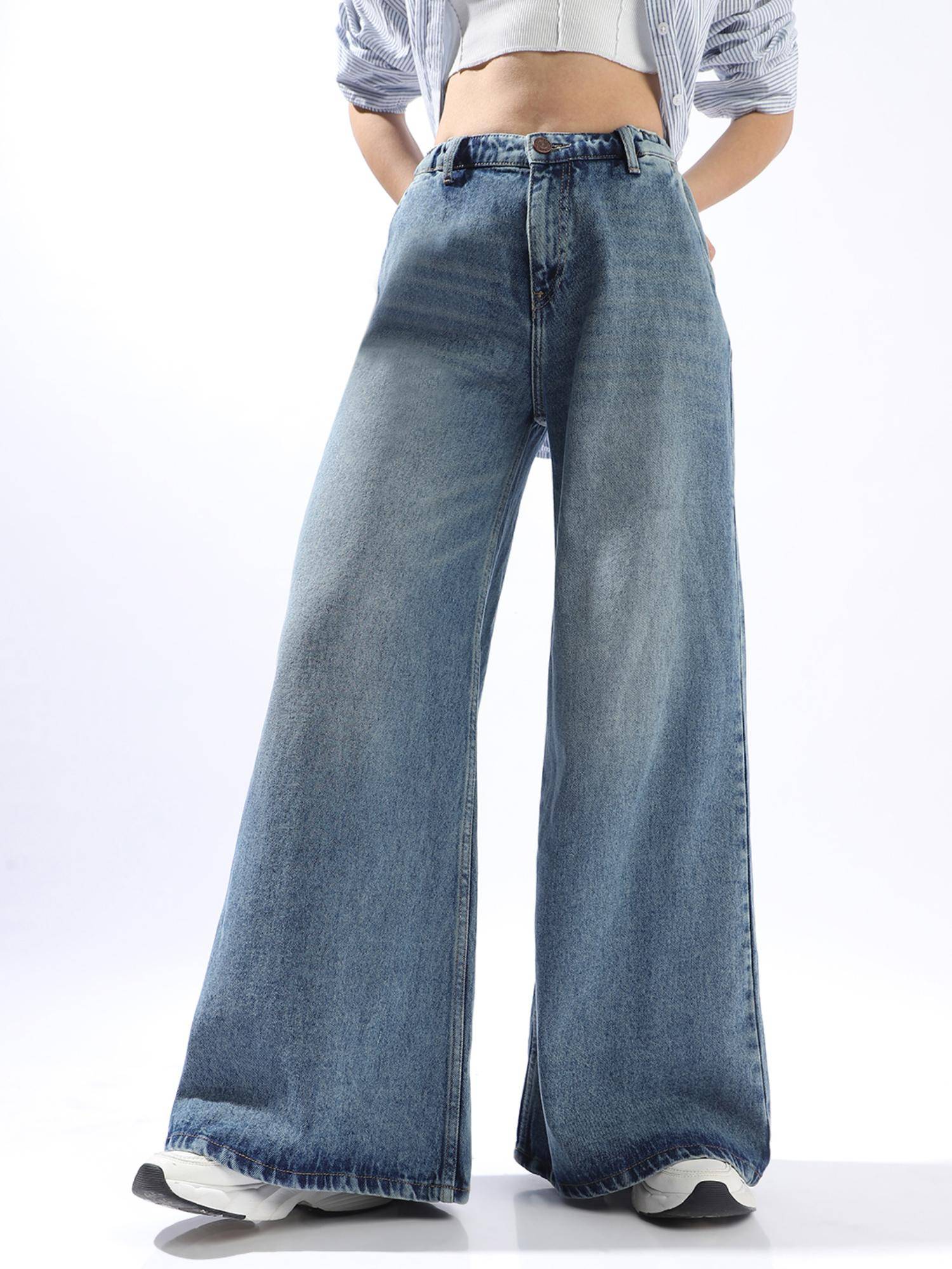 Women Blue Solid Jeans