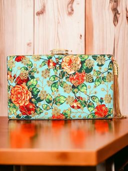 Toobacraft - Embroidered Box Clutch - Green