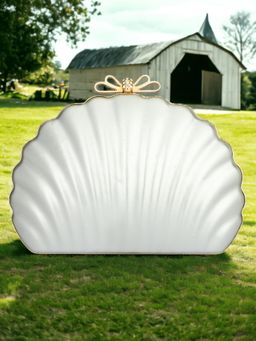 Toobacraft - Textured Half Moon Clutch - White