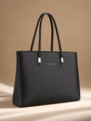 Black color option, Sold out, Currently selected
