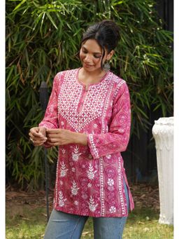 House of Chikankari - Pink Cotton Embroidered Full Sleeves Kurta