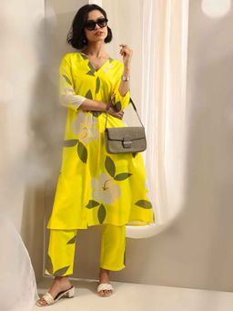 Libas - Yellow Floral Printed Kurta with Pant (Set of 2)