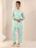 Green color option, Sold out, Currently selected