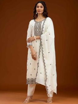 Koskii - Off White Thread Work Crepe Kurta with Pant and Dupatta (Set of 3)