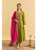 Green color option, Sold out, Currently selected