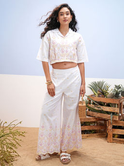 VISHUDH - Women White Embroidered Co-Ord (Set of 2)