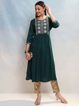 VISHUDH - Women Green Embroidered A-Line Kurta