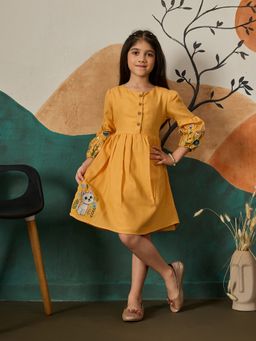 Tiny Twills - Yellow Linen Slob Cat Embroidery Dress