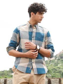 Campus Sutra - Men Azure Blue Buffalo-Woven Regular Shirt
