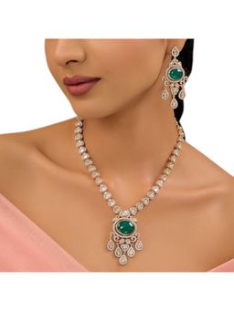 Auraa Trends - Gold-Plated Kundan Green Stone Necklace Set