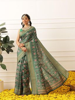 Silk Land - Womens Soft Silk Viscous Jacquard Border Patola Saree With Unstitched Blouses - Green