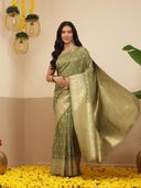 Olive color option, Sold out, Currently selected