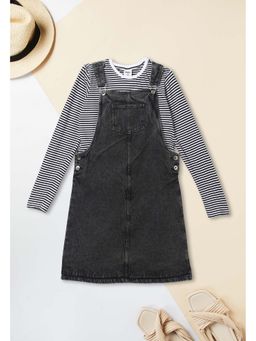 max - Black Stripes Regular T-Shirt and Dungaree