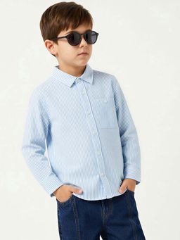 max - Blue Solid Regular Shirt