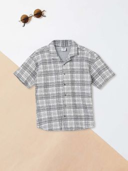 max - White Checks Oversized Shirt