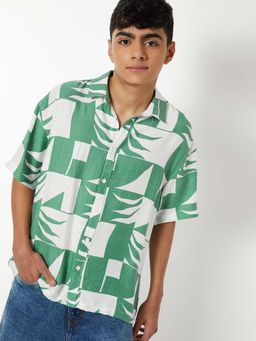 max - Green Printed Regular Shirt