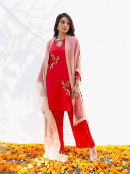 Pairaahan - Niran Kurta (Set of 3)