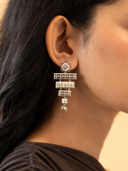 Shaya by CaratLane - 925 Silver Shaya by CaratLane Oxidised Off White Sesayana Sculpture Earrings