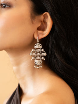 Shaya by CaratLane - Oxidised 925 Silver Off White Srasta Step Earrings