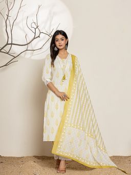 Yufta - Yellow Floral Print Cotton Straight Kurta With Pant & Dupatta (Set of 3)