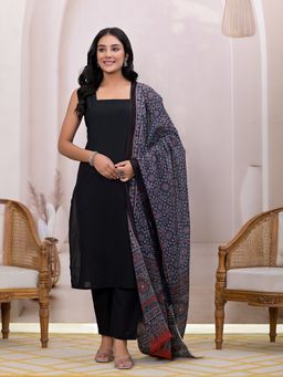 Yufta - Black Pure Cotton Straight Kurta With Pant & Dupatta (Set of 3)
