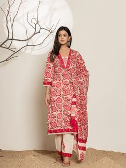 Yufta - Pink Floral Print Mirror Work Cotton Straight Kurta With Pant & Dupatta (Set of 3)