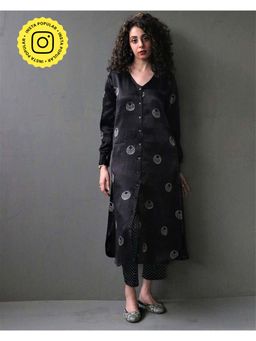 Chidiyaa - Mahrosh Handprinted Mashru Silk Kurta Set