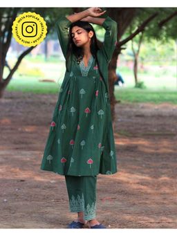 Chidiyaa - Green Cotton Kurti, Pant (Set of )