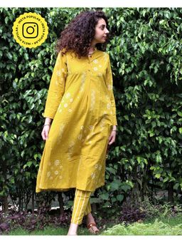 Chidiyaa - Yellow Cotton Kurti, Pant (Set of 2)