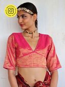 Red color option, Sold out, Currently selected